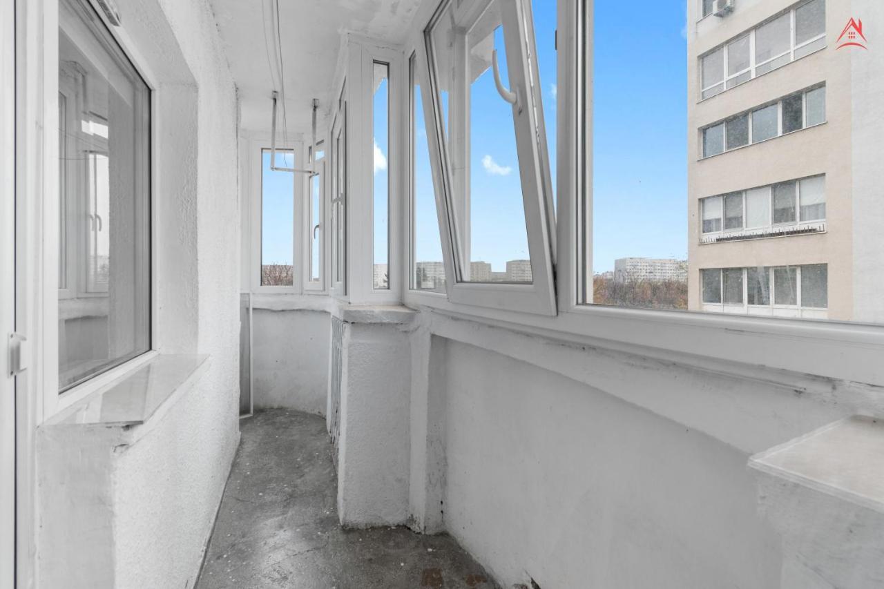 Dristor Large And Cozy Apartment 부쿠레슈티 외부 사진
